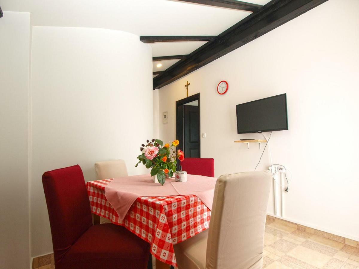 Apartments Dragica 1251 Fazana Luaran gambar