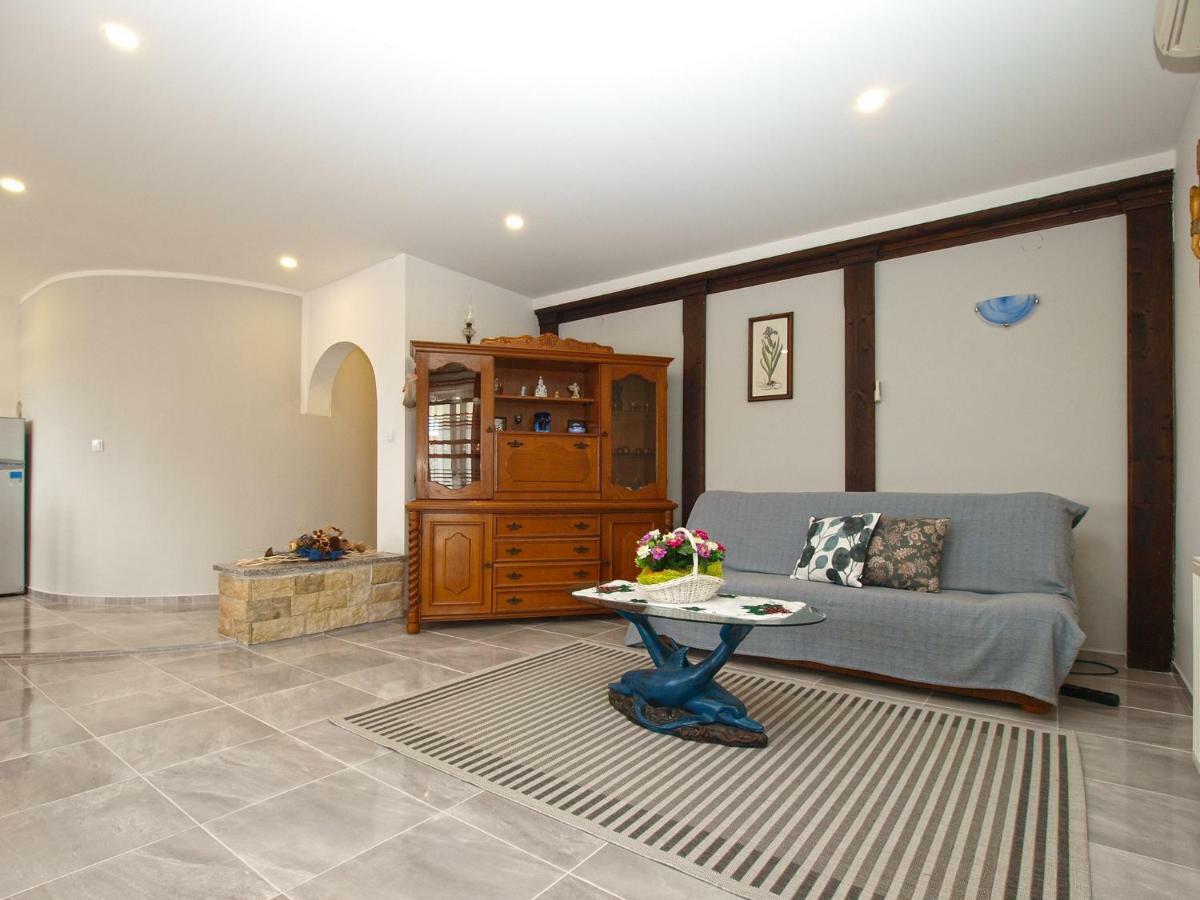 Apartments Dragica 1251 Fazana Luaran gambar